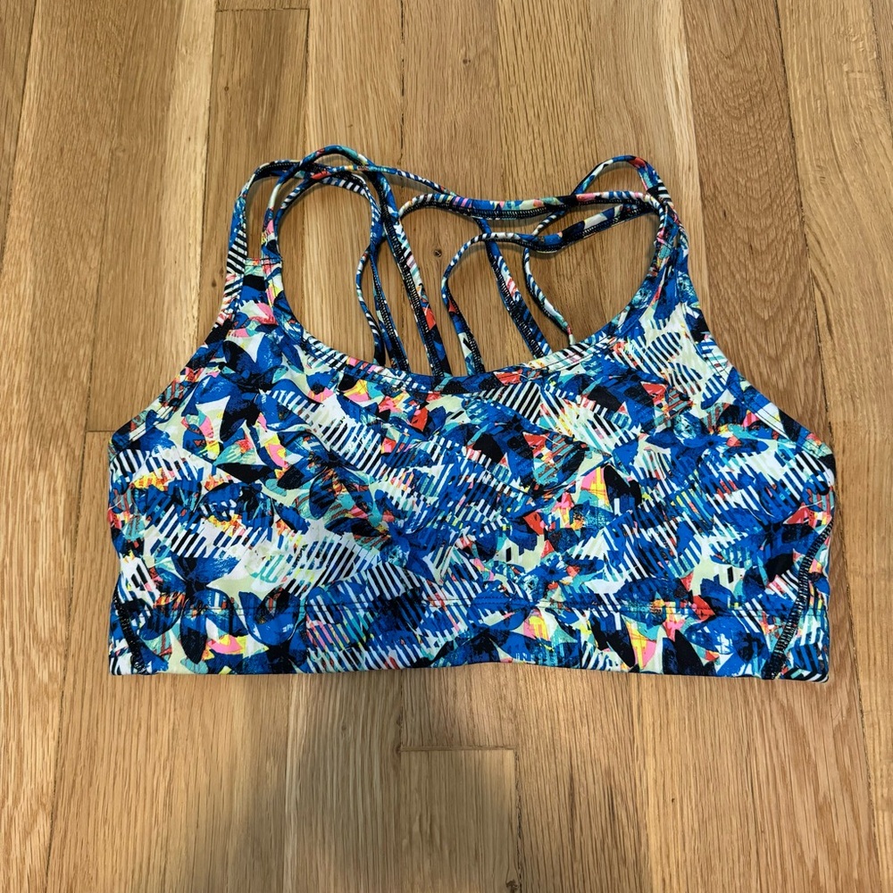 Gap Fit Medium Impact Strappy Sports Bra